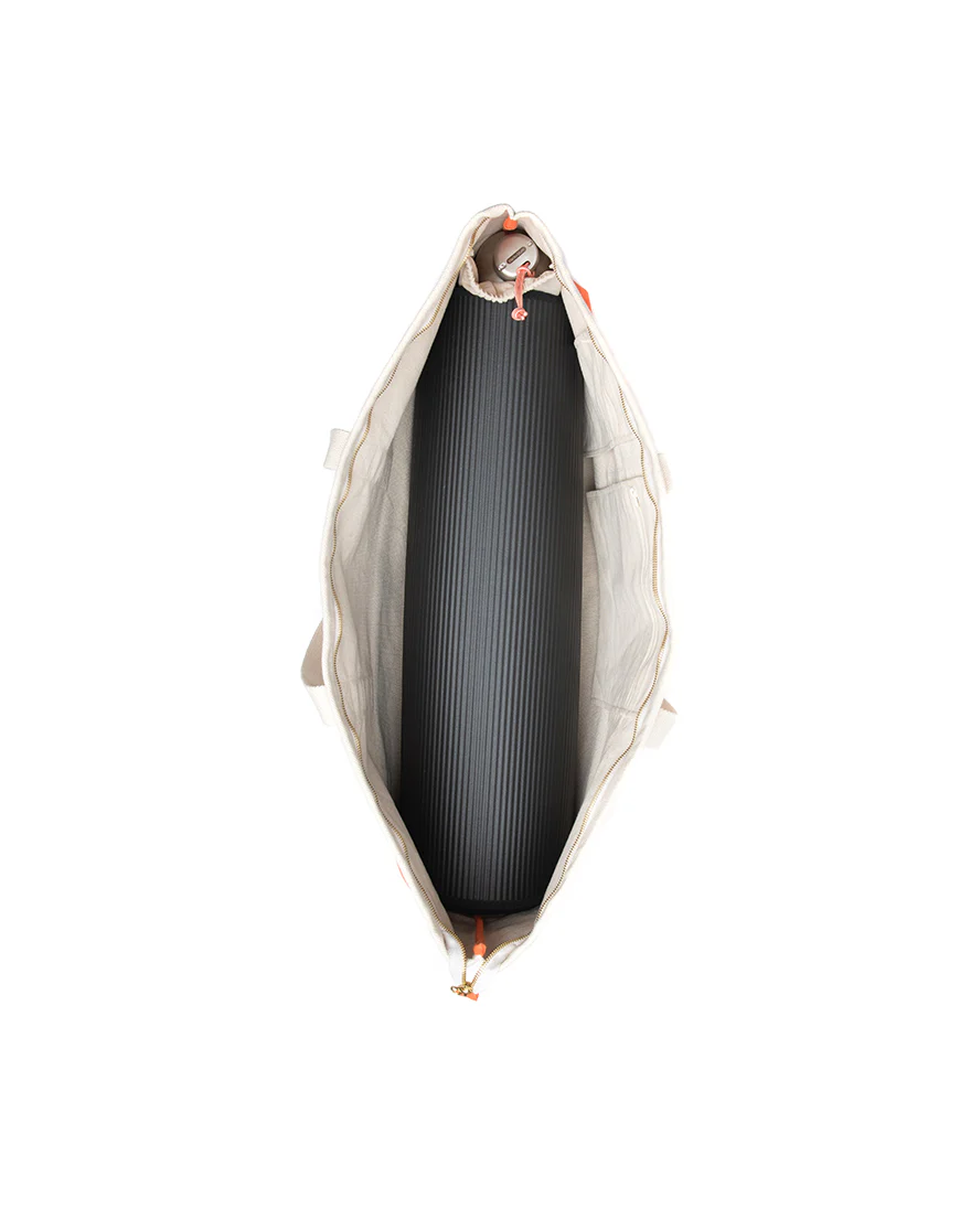 essentials tote - Image 5
